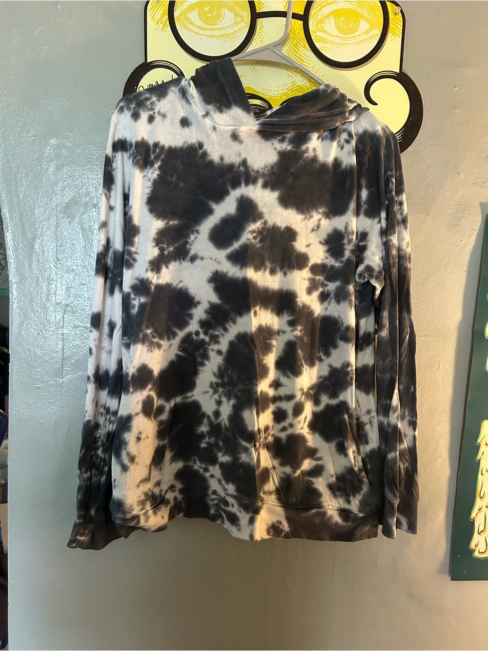 Tie-Dye Hooded Pullover Top - Black & White